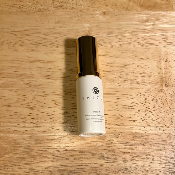 25 ML Tatcha: Pure Camellia Cleansing Makeup Removing Oil Mini - Picture 1 of 2